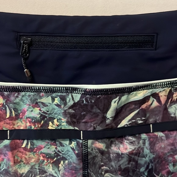 Lululemon Run: Speed Short *4-way Stretch - Picture 6 of 9